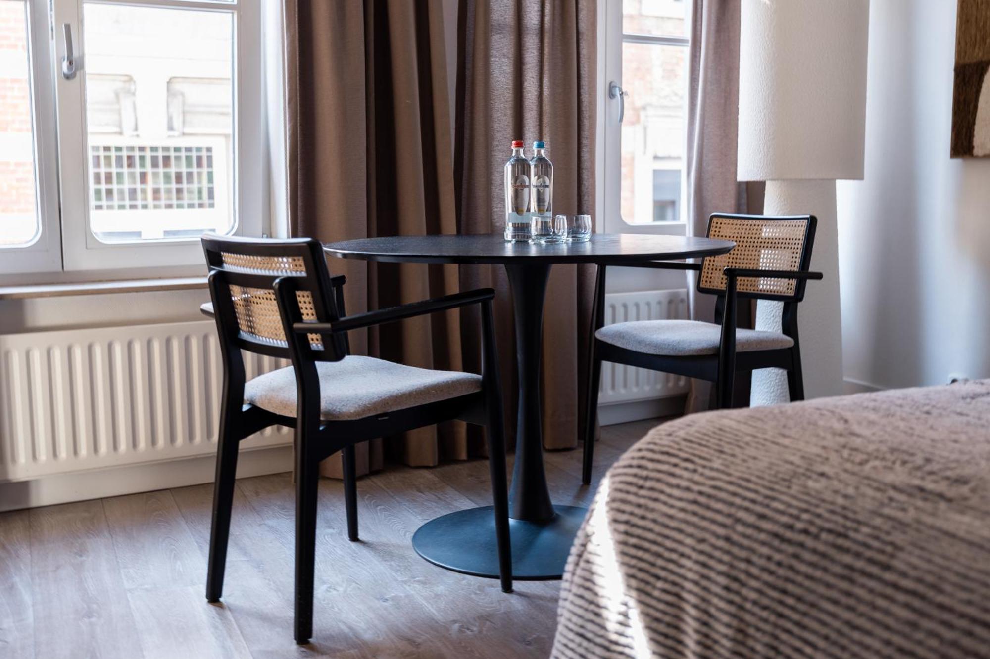 Le Virage Bistro En Hotel Maastricht Exteriör bild