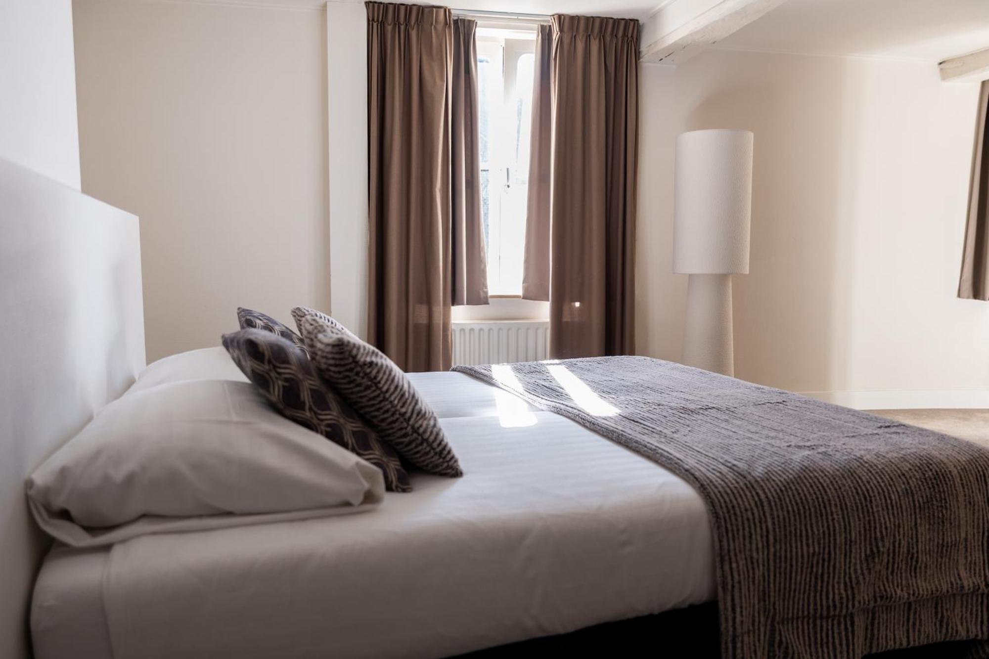 Le Virage Bistro En Hotel Maastricht Exteriör bild